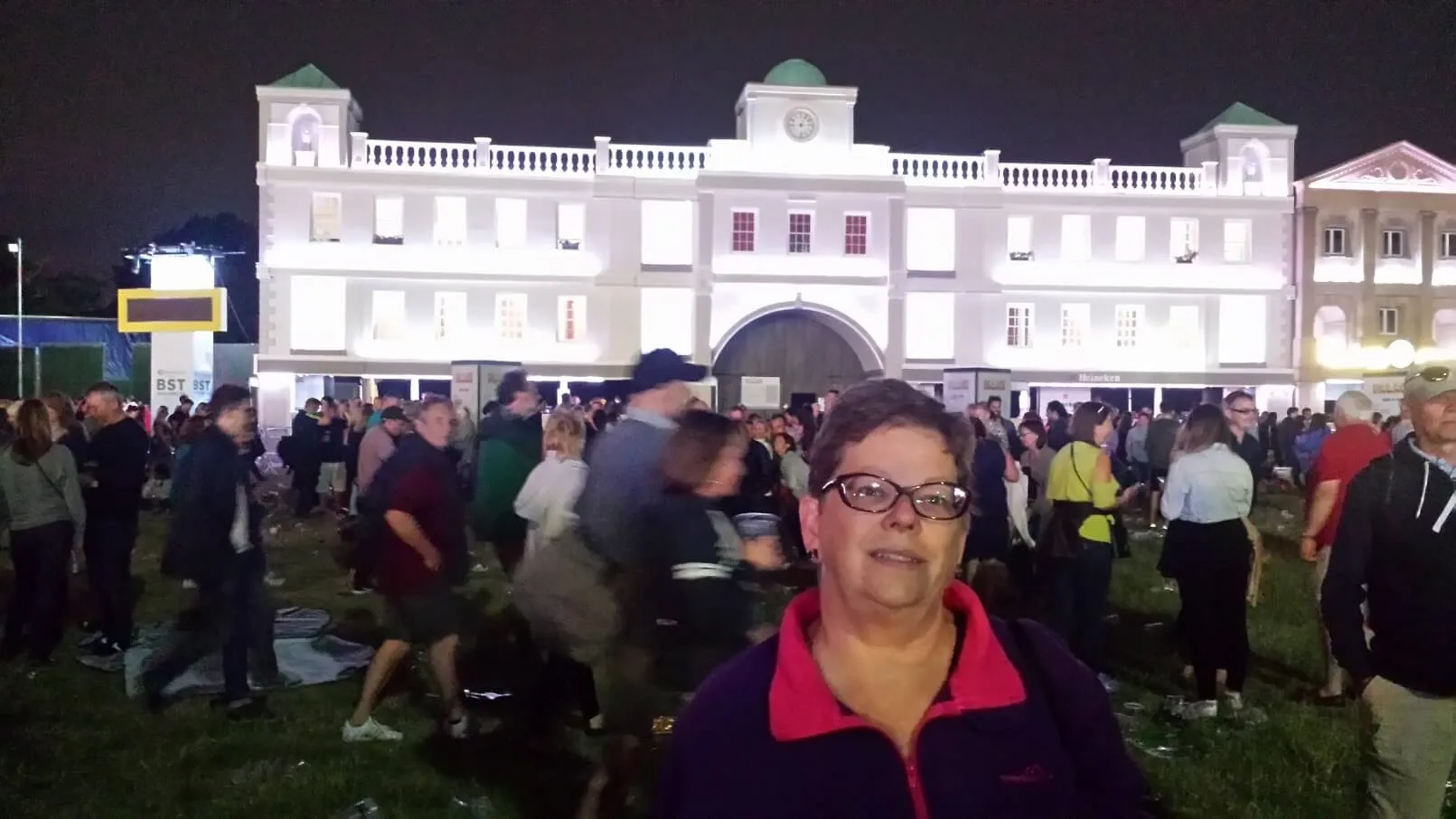 F30 Phil Collins Not Dead Yet Concert Hyde Park PD 30 Jun 4