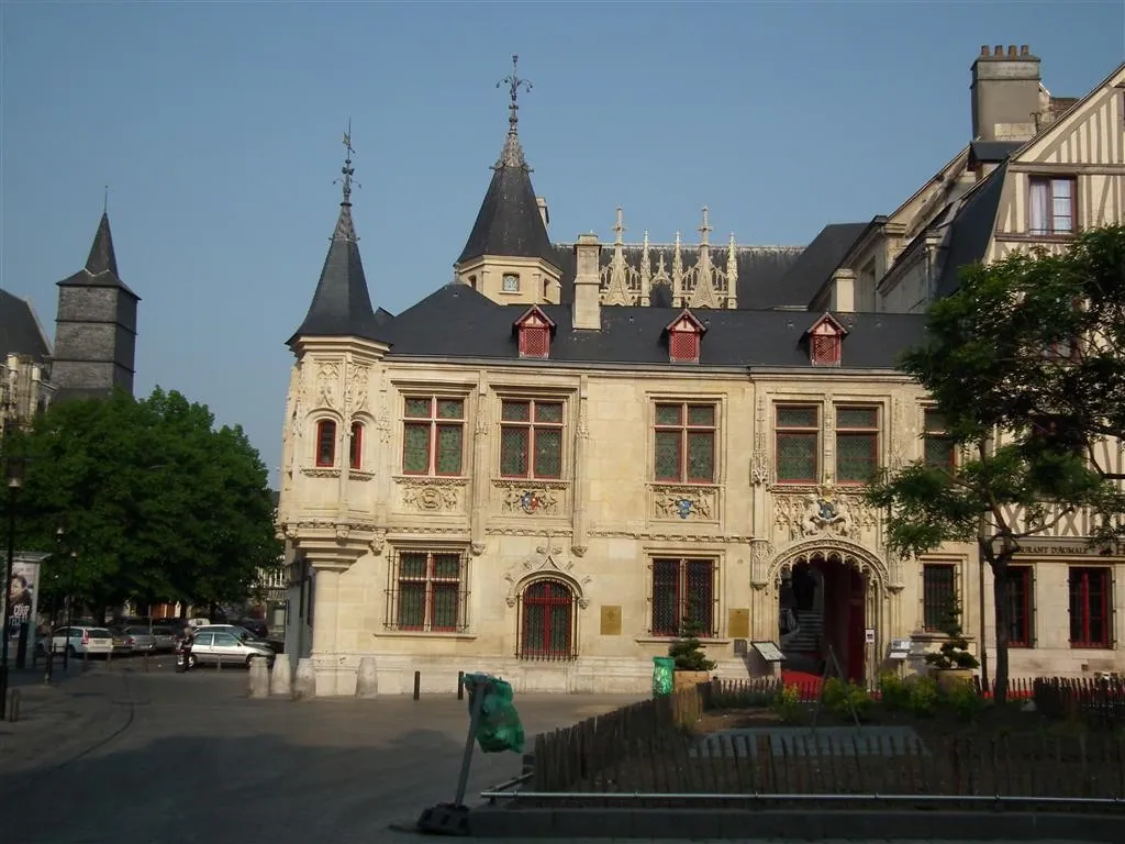 Rouen 2011 89 20130219 2050980144