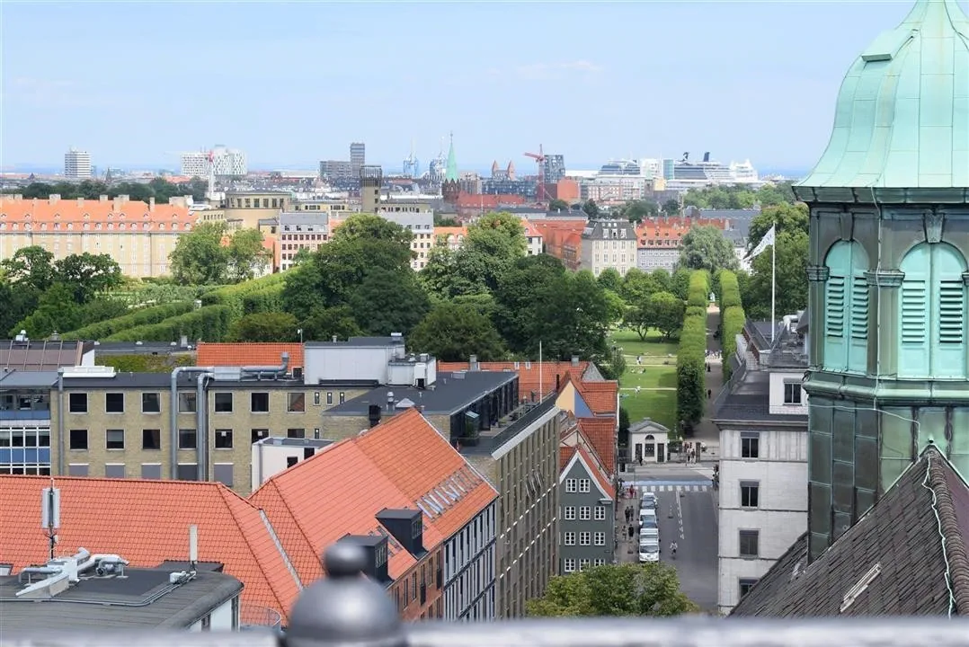 G19.1 the round tower wed 19 jul 17