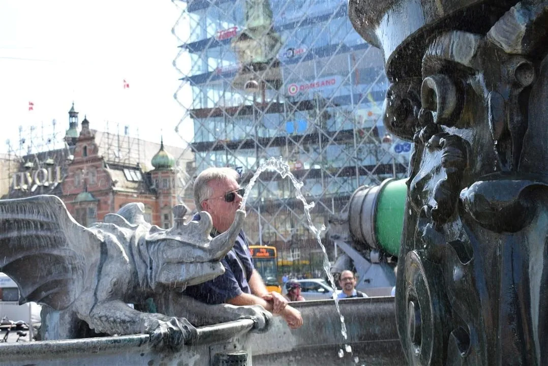 G19.2 historic copenhagen city centre wed 19 jul 18