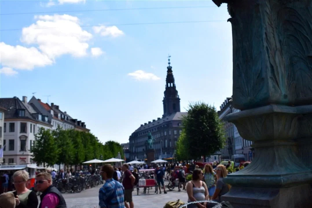 G19.2 historic copenhagen city centre wed 19 jul 6