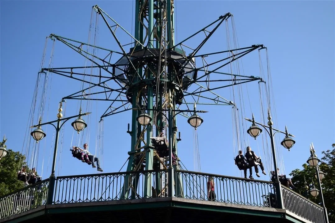 G19.4 tivoli gardens cont. wed19 jul 12