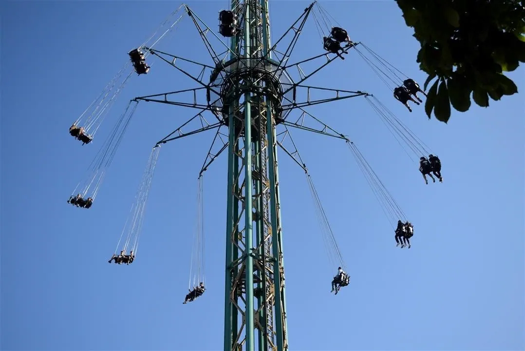 G19.4 tivoli gardens cont. wed19 jul 22