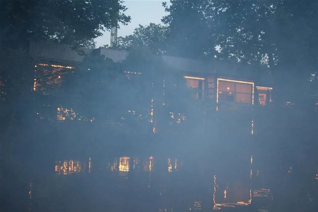 G19.4 tivoli gardens cont. wed19 jul 51