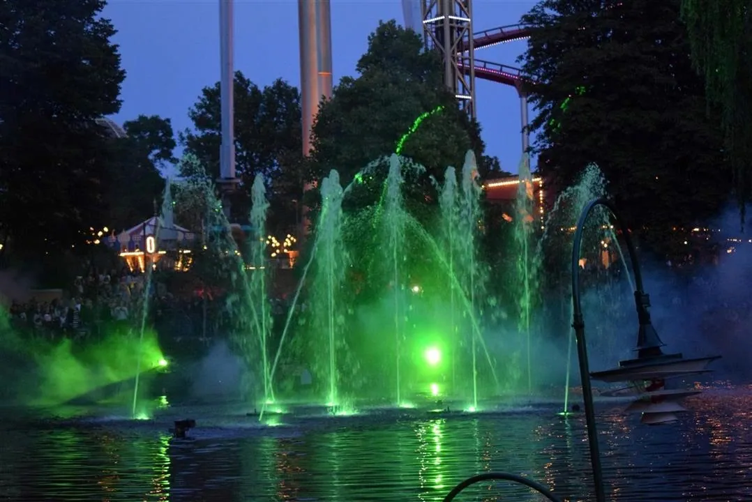 G19.4 tivoli gardens cont. wed19 jul 56