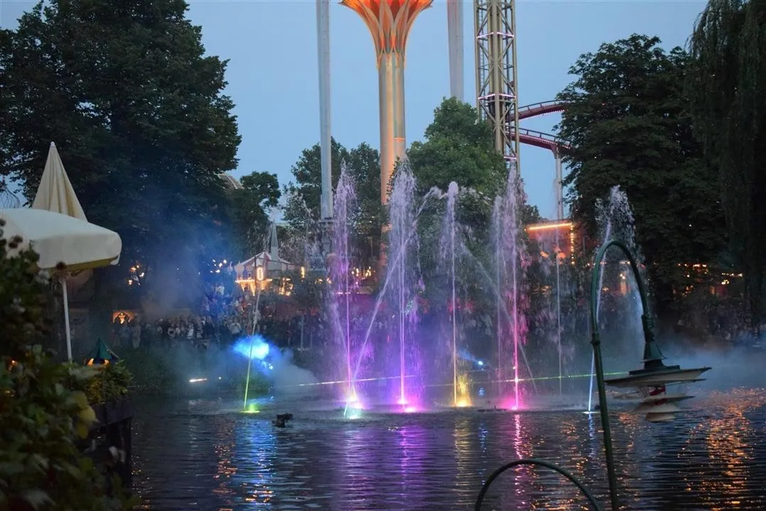 G19.4 tivoli gardens cont. wed19 jul 57