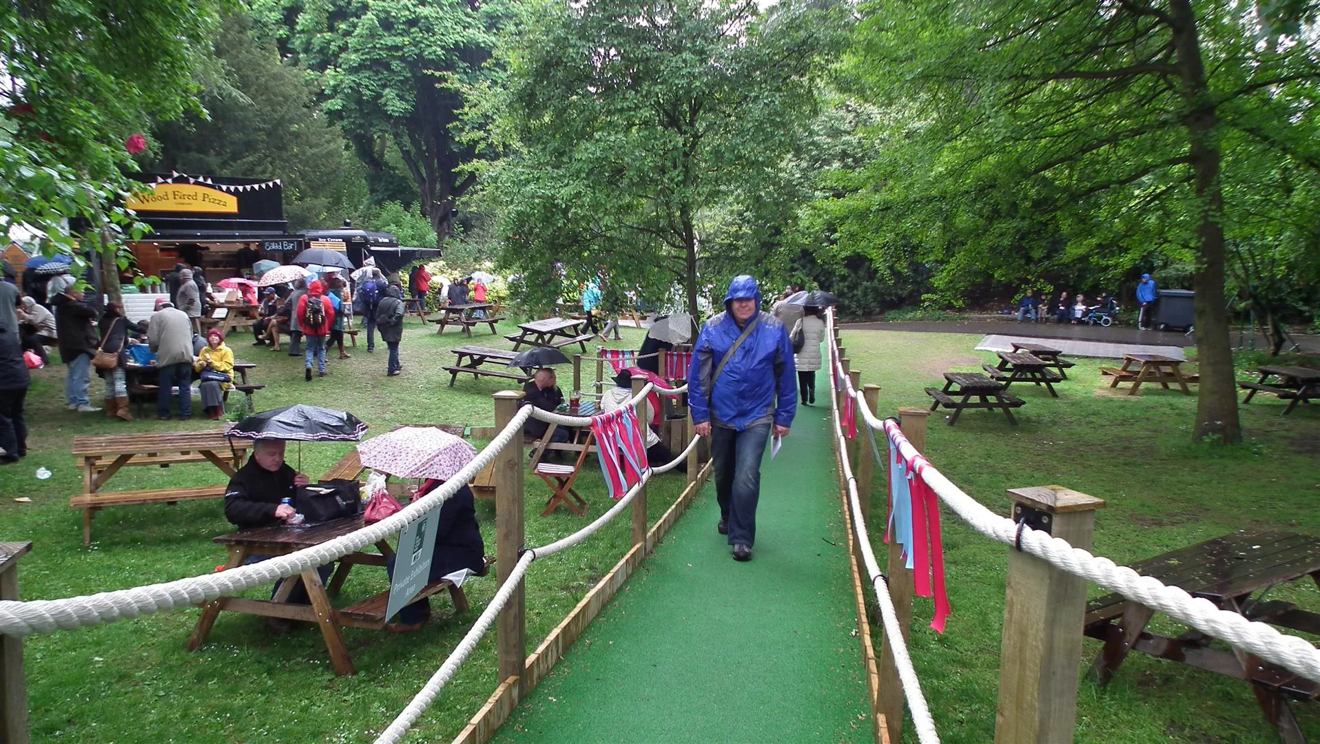 England - Chelsea Flower Show 100 Years